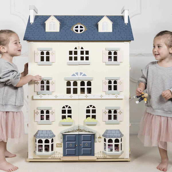 Le Toy Van - Pretend & Play - Palace Wooden Dolls House (Unfurnished)