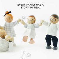 Le Toy Van - Pretend & Play - Wooden Dolls House Family Set - 7pcs