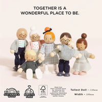 Le Toy Van - Pretend & Play - Wooden Dolls House Family Set - 7pcs